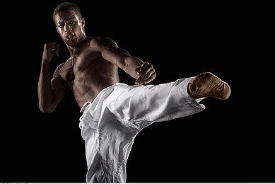 生存恐怖射击游戏《渊域》10月27日登陆PC 平台，10月28日登陆PS5与Xbox主机版！